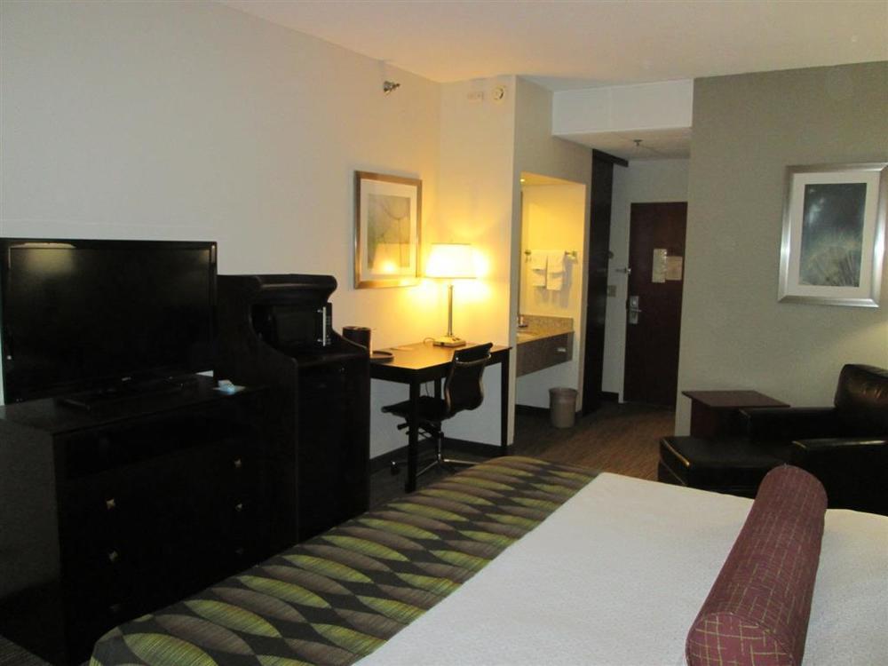 Best Western Plus O'Hare International South Hotel Franklin Park Номер фото